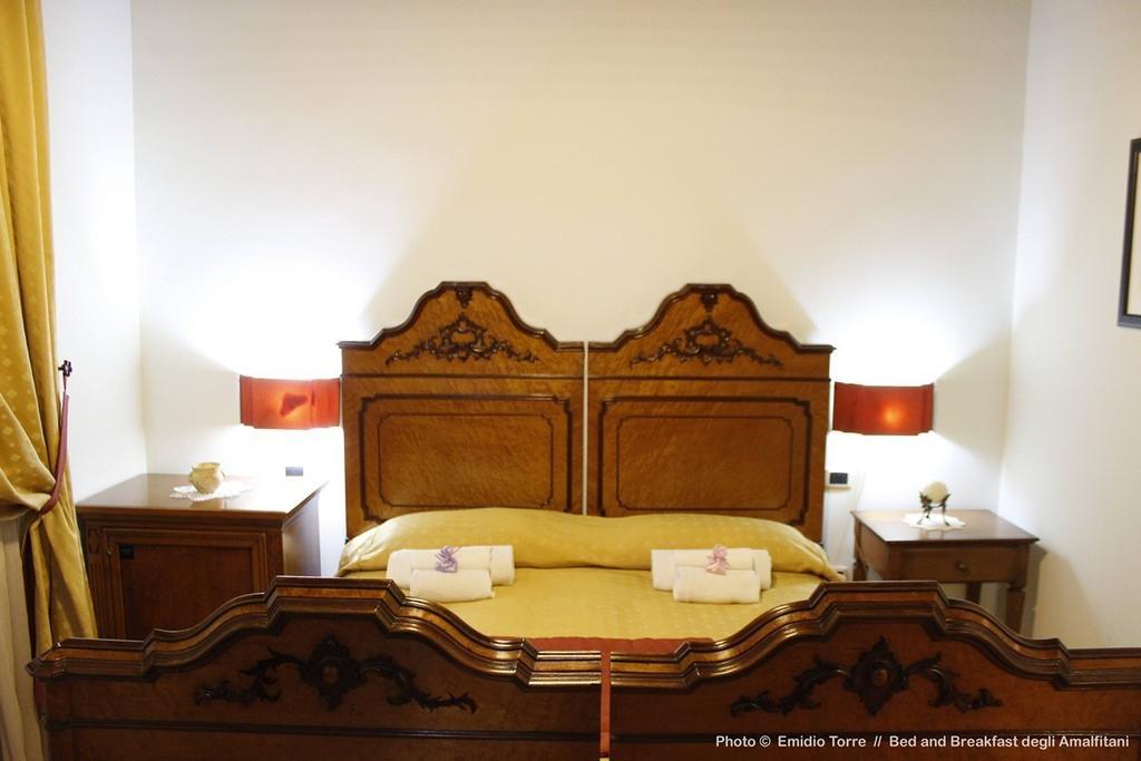 Bed and breakfast Amalfitani Salerno Centro Chambre photo