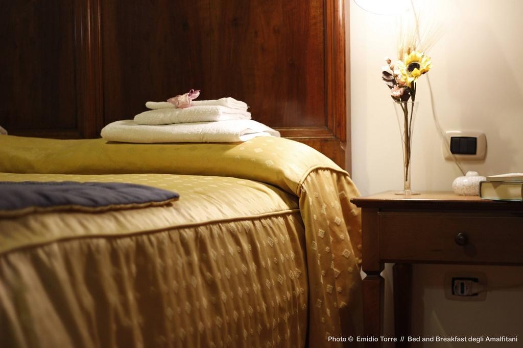 Bed and breakfast Amalfitani Salerno Centro Chambre photo
