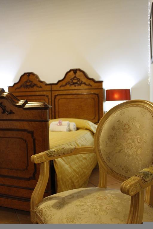 Bed and breakfast Amalfitani Salerno Centro Chambre photo