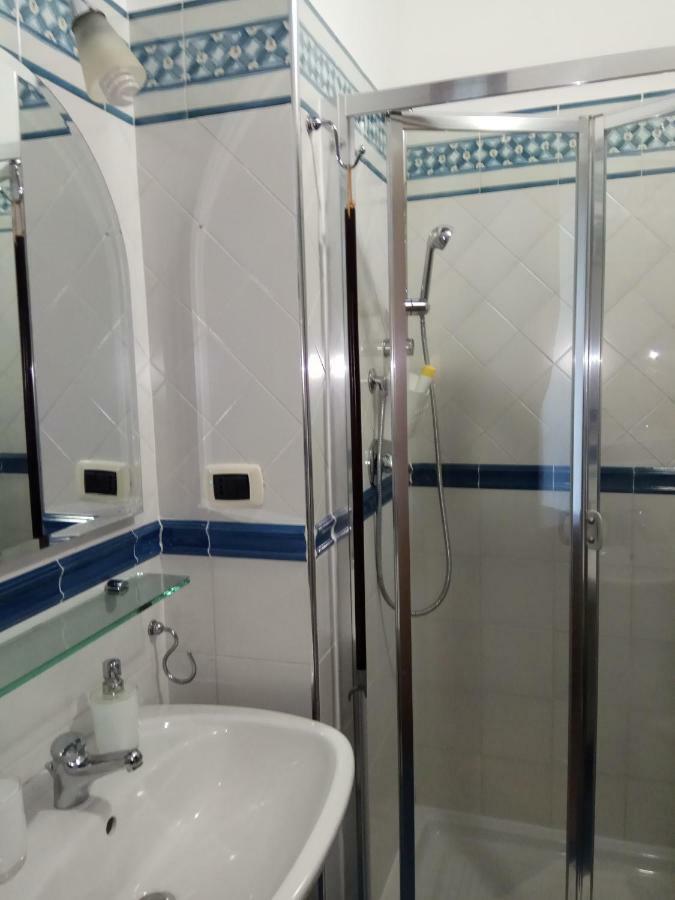 Bed and breakfast Amalfitani Salerno Centro Extérieur photo